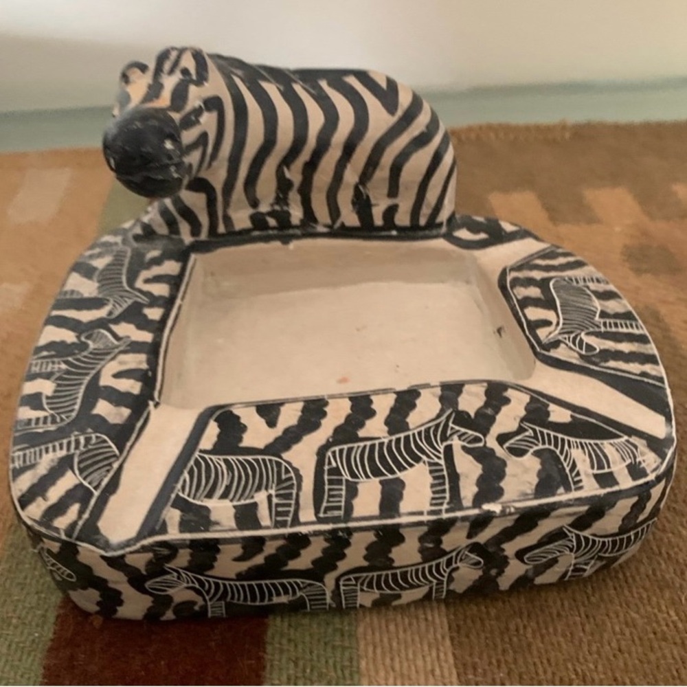 1950’s Carved Besmo soap stone Zebra ashtray / trinket tray , made in Kenya .